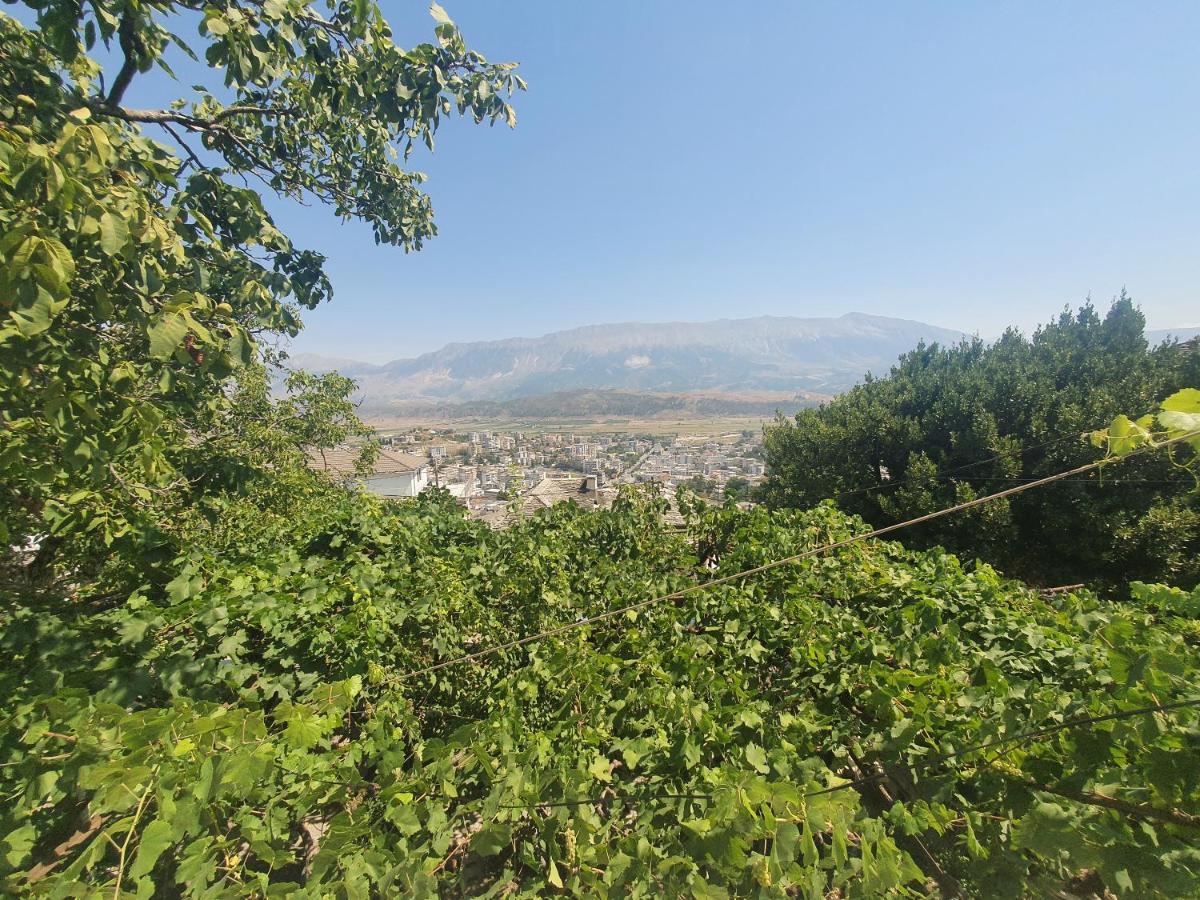 Riva Guest House Gjirokaster Exterior photo